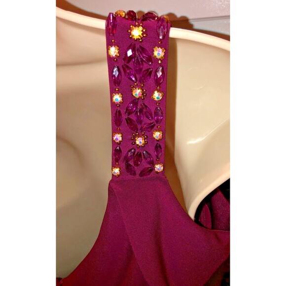 NWT! Betsy & Adam Jeweled Wine Color Size 4 Formal Gown Peek A Boo Sleeve - Picture 4 of 15